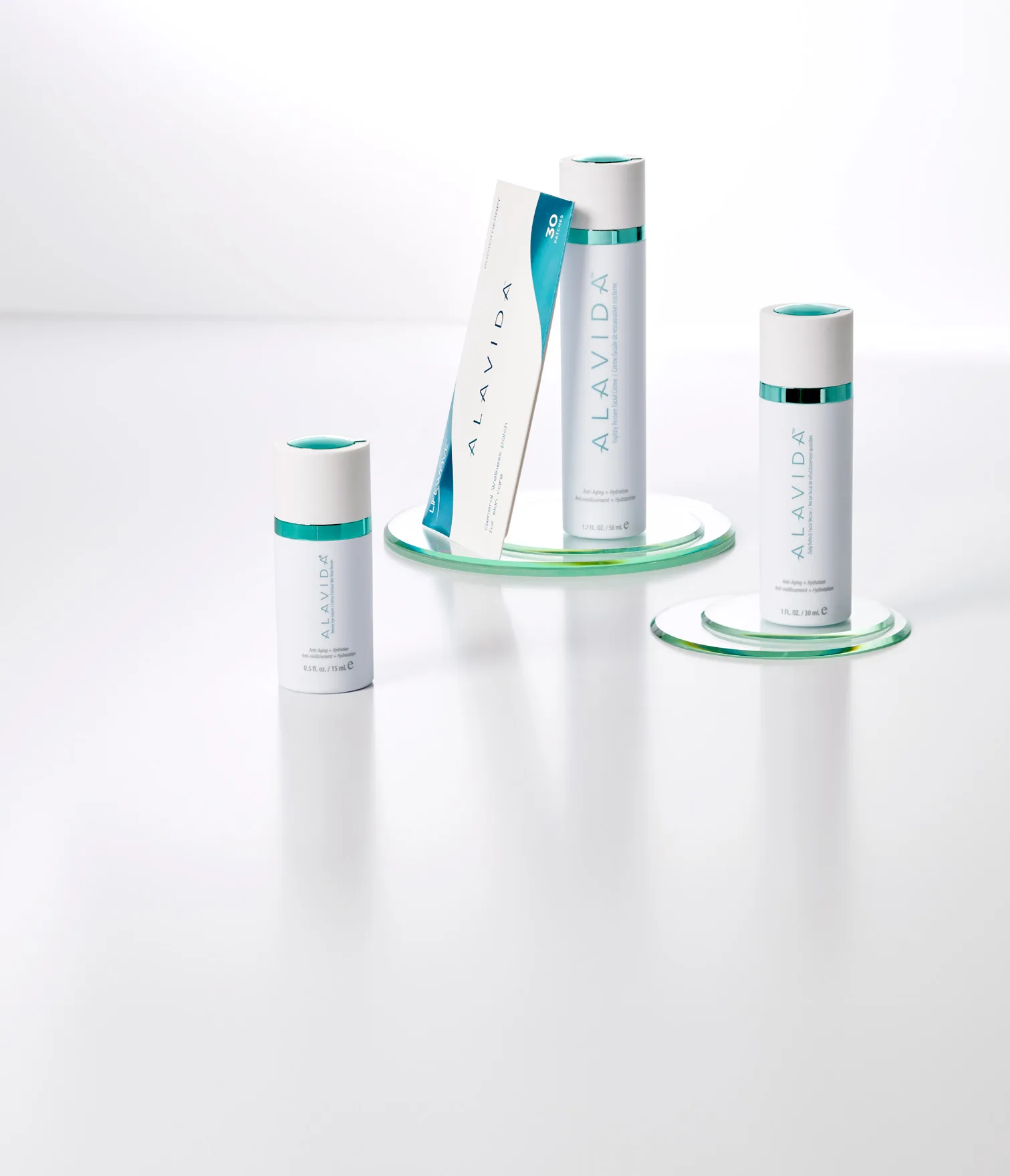 Produtos Alavida e caixa LifeWave em estúdio